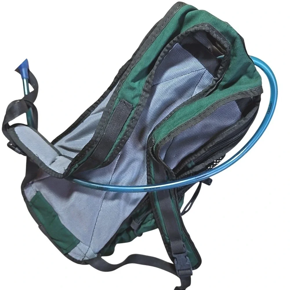 VTG CamelBak MULE Hydration Backpack Green 3L Reservoir 1990s Cycling Hiking USA
